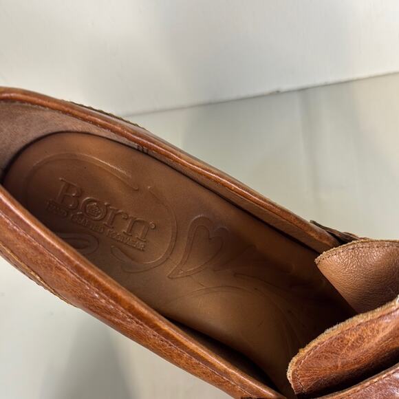 Born Brown Leather Heeled Loafers with Vintage Charm - Picture 5 of 10